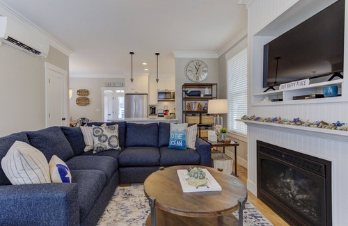 Seabrook Casa | *New* Seabrook's Tide & Seak: Close to Outdoor Pool!