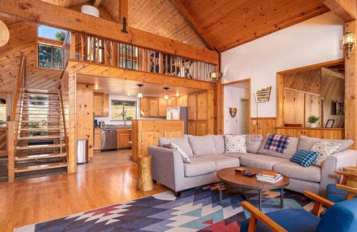 Midpines Cabina | NEW secluded lake cabin with private lake