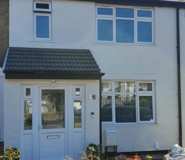 Yeading Casa | New Self Contained Flat,in Hayes, Free Parking