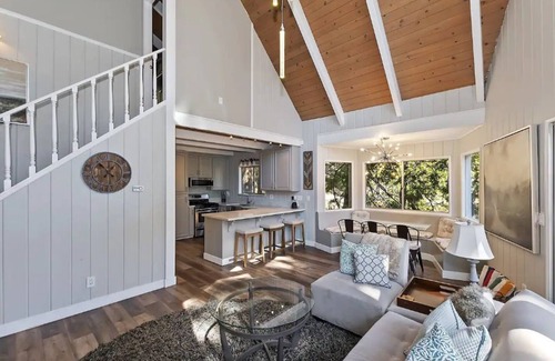 Lake Arrowhead Cabaña | ✨NEW Serene Modern Mountain Cottage Near Lake✨