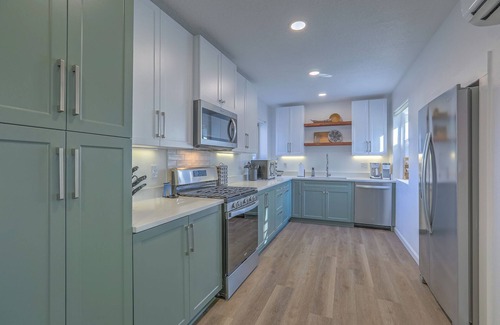 Near North Valley Casa | NEW & Spacious: 2Kings+Hot Tub+Fire Pit+Family Fun