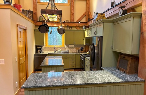 Mount Desert Casa | New Spacious Acadia Timberframe, Close to Swimming, Central to Hiking and Dining