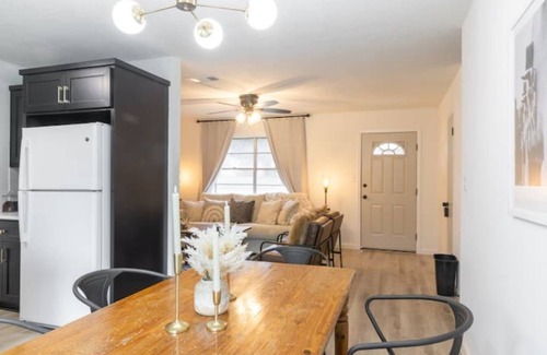 Brenham Casa | New! Spacious Home, Close to Downtown!