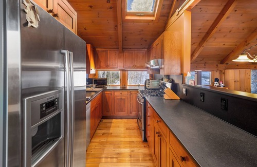 Stowe Chalet De Esquí | New Spacious Stowe Home, Stowe Mt Views. Woodstove