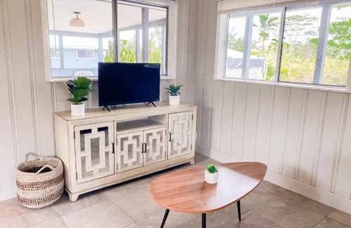 Keaau Apartamento | NEW! Spacious Studio w Full Kitchen ~ 2Mi to Beach