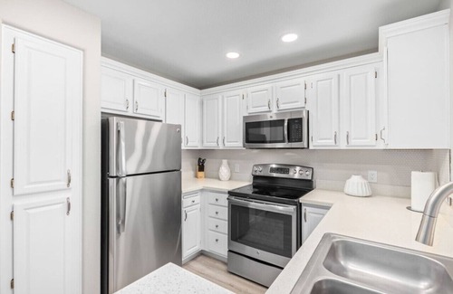 Montana Vistas Condominio | New Spectacular Luxury Condo !