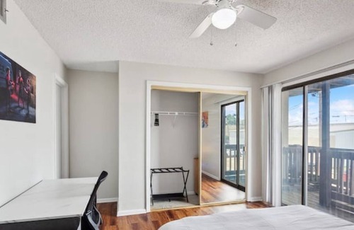 Metairie Apartamento | NEW Spider-Man Themed w Pool New Orleans Airport