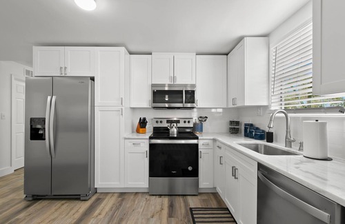 St. Petersburg - Clearwater Casa | NEW St Pete Retreat Newly Updated Pet Friendly