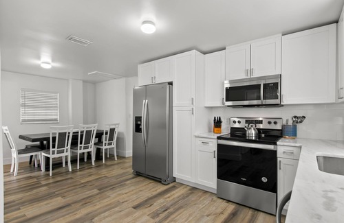 St. Petersburg - Clearwater Casa | NEW St Pete Retreat Newly Updated Pet Friendly