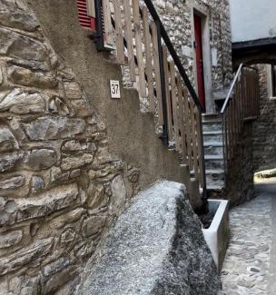Lezzeno Apartamento | New stone house lake view - 1