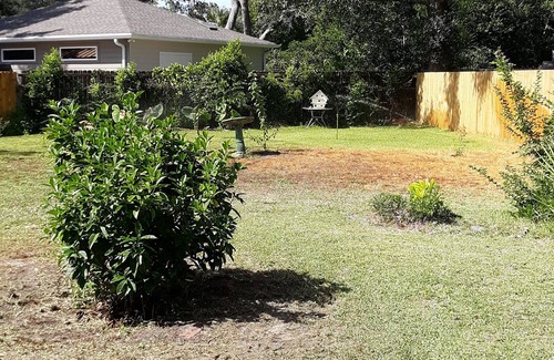 Fort Walton Beach Apartamento | New Studio apartment, built in 2019, on private, fenced-in property.