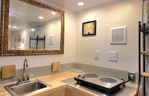 Temple Crest Apartamento | New studio in fantastic tampa close to bush garden, USF, Moffitt Hospital!!
