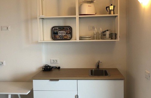 Castelletto Apartamento | New studio apartment with bathroom, balcony with stunning lake view