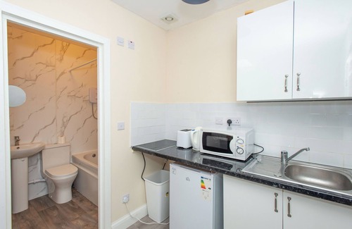 London Borough of Bromley Apartamento | *New Studio* Zone 6 Cheslfield 2