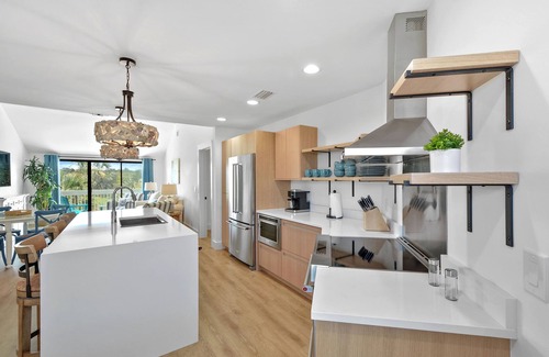 Saint Simons Island Condominio | NEW! Stunning Remodeled Condo with Marsh Views