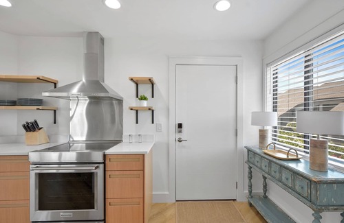 Saint Simons Island Condominio | NEW! Stunning Remodeled Condo with Marsh Views