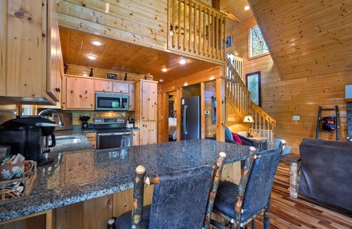 Murphy Cabina | NEW! Stunning chalet within minutes of Murphy