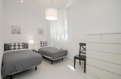 Los Remedios Apartamento | NEW! Stunning modern 2BR apt next to Feria