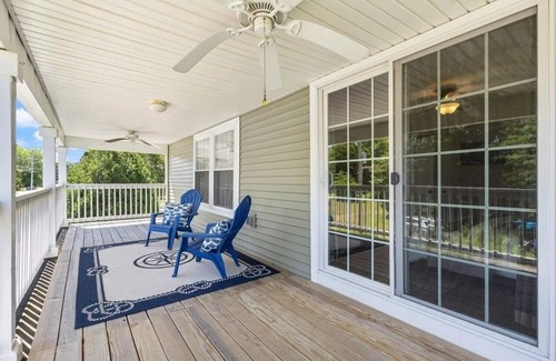 South Portland Casa | New: Stylish 4BR Retreat, Dog-Friendly Comfort, Close to Portland & Beaches