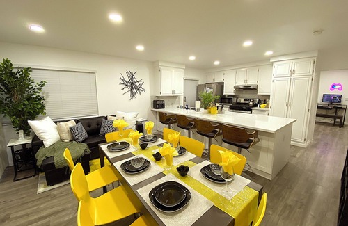 Mira Mesa Casa | New Stylish Stay Mira Mesa home W/Game Room Fun Near All Hot Spots of San Diego!