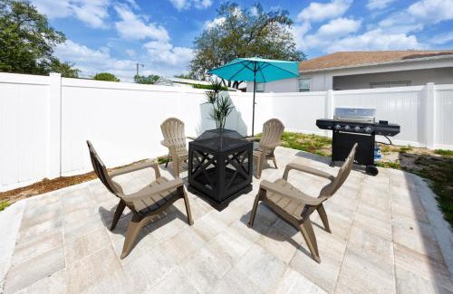 Terrace Park Casa | NEW! Summer Safari - Professionally Decorated Home by Busch Gardens & USF