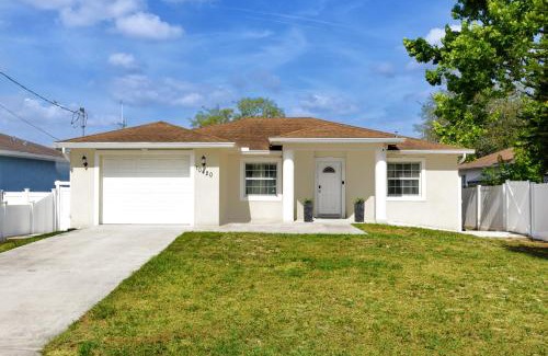 Terrace Park Casa | NEW! Summer Safari - Professionally Decorated Home by Busch Gardens & USF