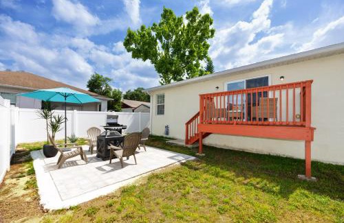 Terrace Park Casa | NEW! Summer Safari - Professionally Decorated Home by Busch Gardens & USF