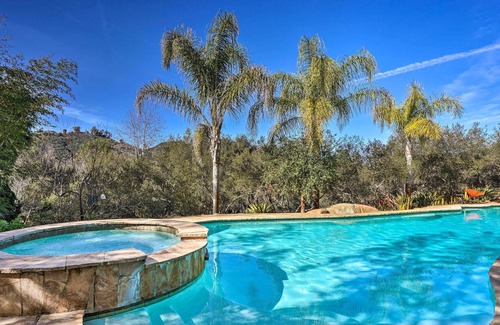 Valley Center Cabina | NEW! Sweet Cabin w/ Community Pool - Pets Welcome!