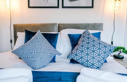 Wigan Apartamento | NEW! The Acacia House Lodge - Modern & Stylish 3 Bed By Parydise Properties Ltd - Ideal for families or business stays!