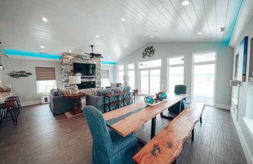 Lakeview Casa | NEW--The Aruba House at Indian Lake
