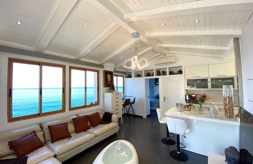 Tacoronte Apartamento | THE VIEWS , The luxury oriental loft in the north.