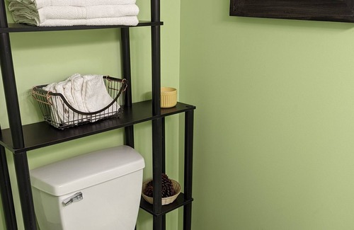 Gansevoort Apartamento | NEW! The Birds Nest - No Clean Fee, Pets, WIFI, Coffee & Tea, TV