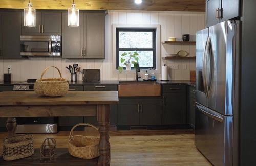 Saluda Cabaña | NEW! The Cottage at Whispering Falls: Luxury, charm, privacy on 7 wooded acres