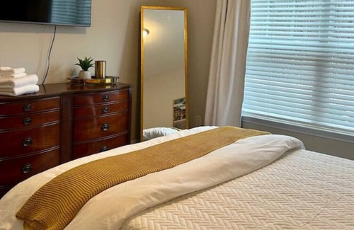 Taylors Casa | NEW! The French Connection