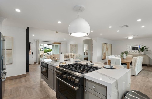 Cox Heights Casa | NEW|The Hensley on Hubbell | Designer Oasis w/Pool