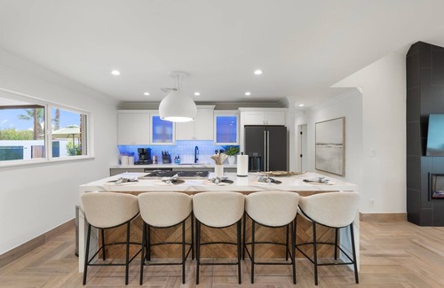 Cox Heights Casa | NEW|The Hensley on Hubbell | Designer Oasis w/Pool
