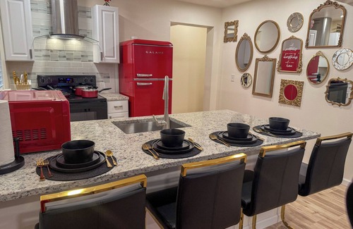 Eastside Promise Neighborhood Casa | NEW - The Hollywood House: A Movie-Themed Stay in Downtown San Antonio
