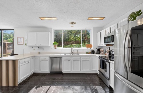 Des Moines Casa | NEW! The Palms Mirage House