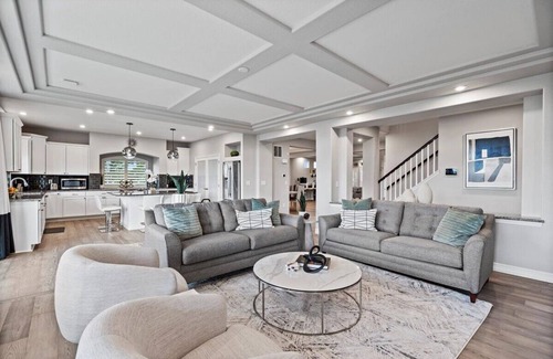 Commerce City Casa | NEW - The Retreat at Buffalo Run - Gym/Theater/Mountain Views/Golf Course