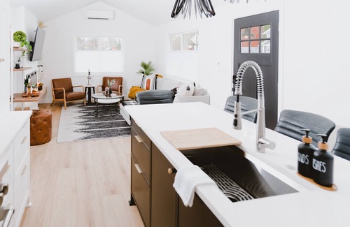 Snoqualmie Casa | New! The Snoqualmie Casita*Walk to Restaurants and shops