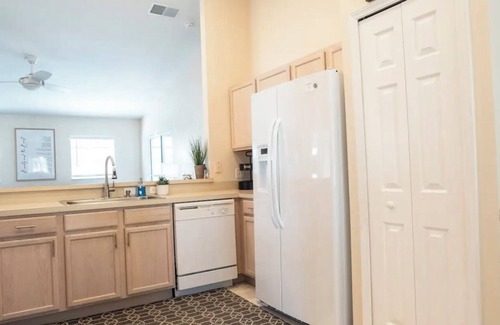 Lake Davenport Estates Villa | New! Themed rooms, Heated pool with private fenced yard, Pet friendly!
