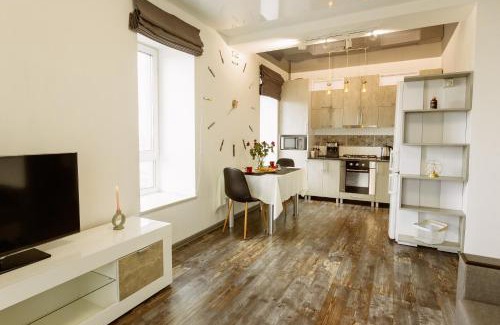 Ternopil Apartamento | NEW TIME Нова простора квартира біля Центру. Окрема спальня + кухня-вітальня