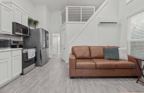 Mineral Wells Otro | -NEW- Tiny House: Bessie Belle. Close to Rocker B!