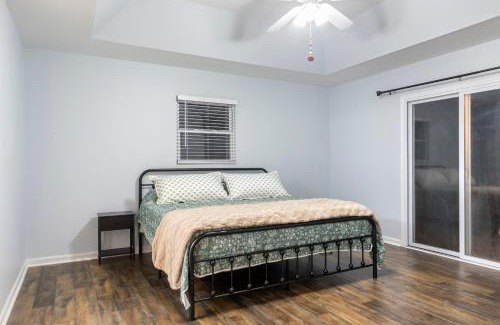 Reed Creek Casa | New to listing Dorsey Dock Retreat w Dock