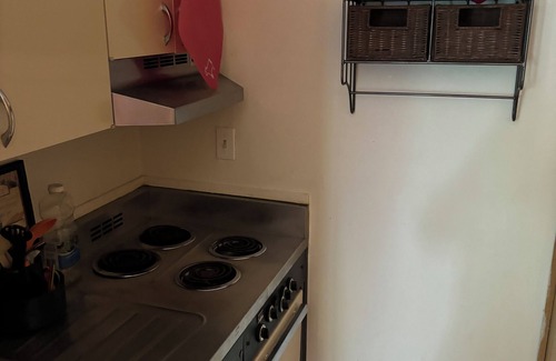 Red River Condominio | New to market--Cozy Golden Nugget - Efficiency corner unit large balcony