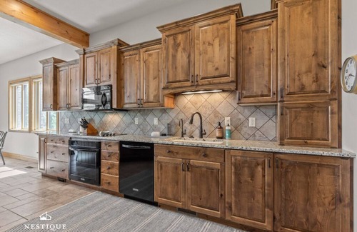 Morgan County Casa | Private Weber River Access Stunning Family Retreat