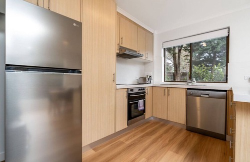 Kingston Apartamento | New to VRBO: Apt in Kingston - 10min to Lake Burley Griffin