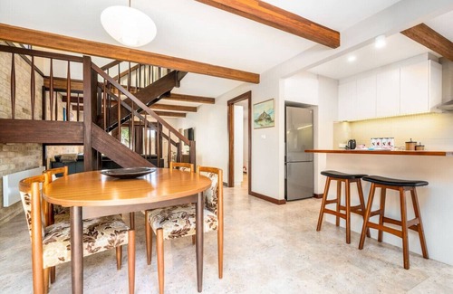 Braddon Apartamento | New to VRBO: Charming two-story 2BR townhouse in Braddon
