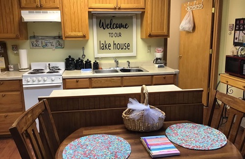 Grove Cabina | New to VRBO. Lakefront, fishing and swim dock. Cabin fully equipped very comfy