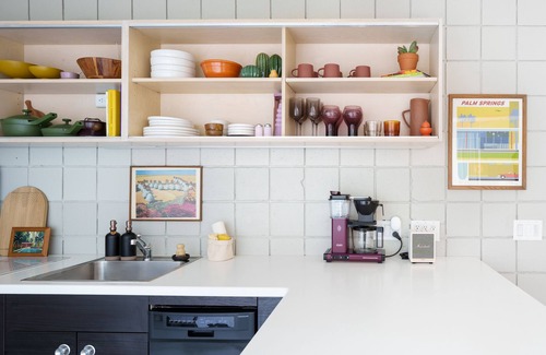 Twin Palms Condominio | New to VRBO! MidCentury Modern Bungalow @ Ocotillo Lodge